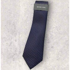 NEW MICHAEL KORS Silk Tie Navy Burgundy Silver Geometric W:3.2"